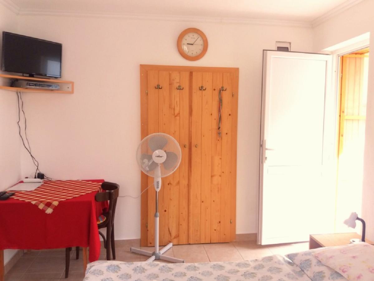 Julia Vendeghaz Sarrod Hotel Luaran gambar